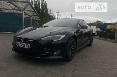 Лифтбек Tesla Model S 2020 в Днепре