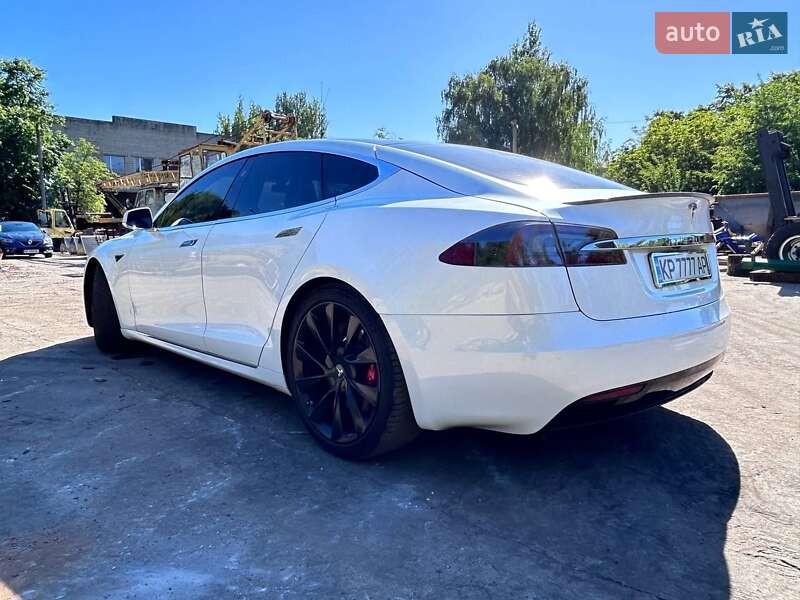 Ліфтбек Tesla Model S 2019 в Запоріжжі