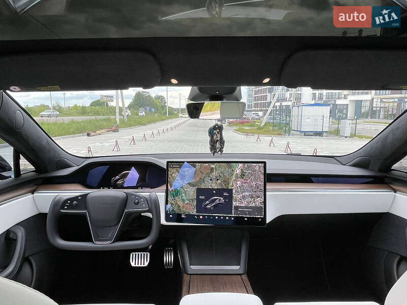 Лифтбек Tesla Model S 2022 в Львове
