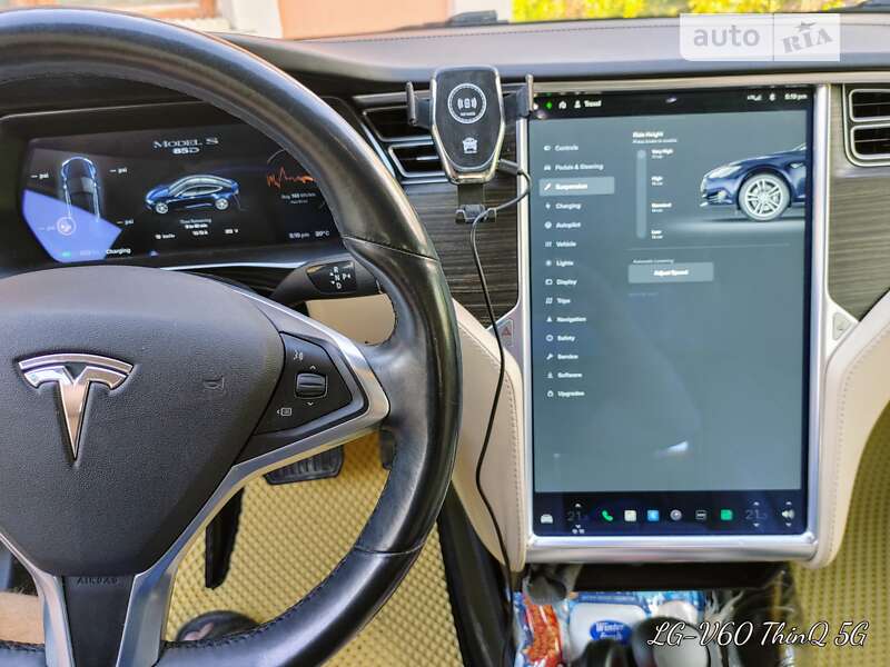Ліфтбек Tesla Model S 2015 в Чемерівцях фото 27 Ліфтбек Tesla Model S 2015 в Чемерівцях