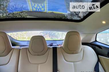 Ліфтбек Tesla Model S 2015 в Чемерівцях фото 16 Ліфтбек Tesla Model S 2015 в Чемерівцях