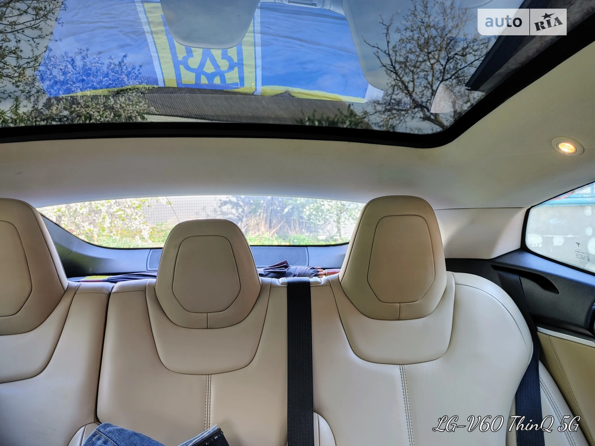 2015 Tesla Model S - мініатюра 16