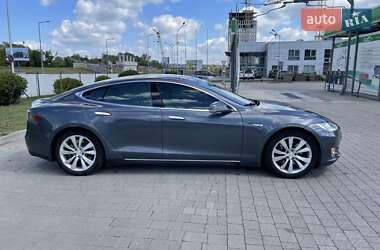 Лифтбек Tesla Model S 2014 в 