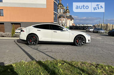 Лифтбек Tesla Model S 2012 в Ивано-Франковске
