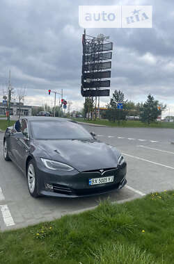 Лифтбек Tesla Model S 2018 в Хмельницком
