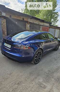 Лифтбек Tesla Model S 2021 в Киеве