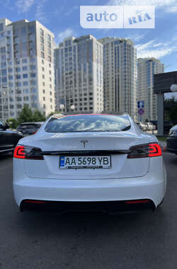 Лифтбек Tesla Model S 2022 в Киеве