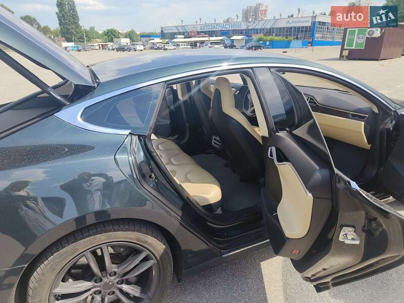 Лифтбек Tesla Model S 2013 в Харькове