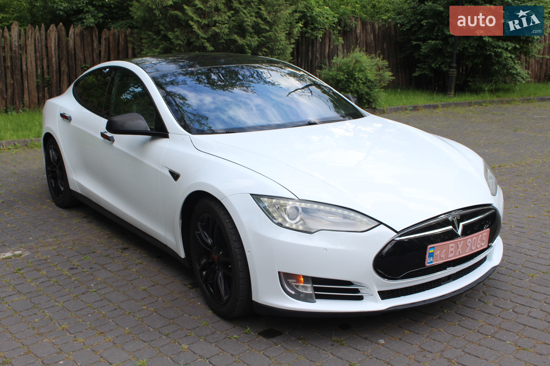 2015 Tesla Model S - фото 1