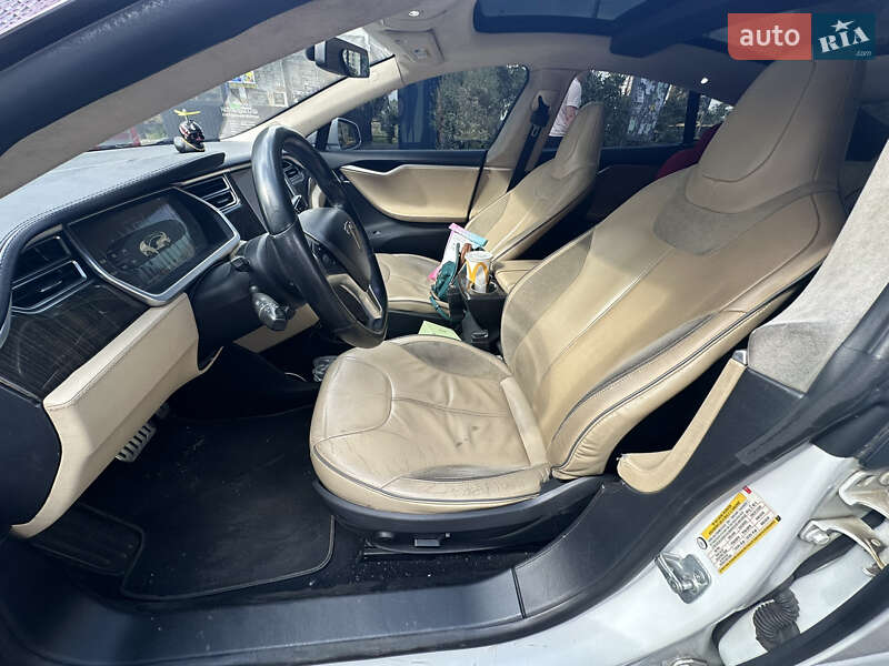 Лифтбек Tesla Model S 2013 в Киеве фото 11 Лифтбек Tesla Model S 2013 в Киеве