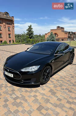 Лифтбек Tesla Model S 2014 в 