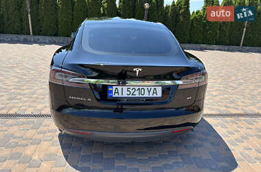 Лифтбек Tesla Model S 2014 в 