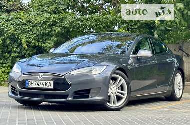 Лифтбек Tesla Model S 2015 в Одессе