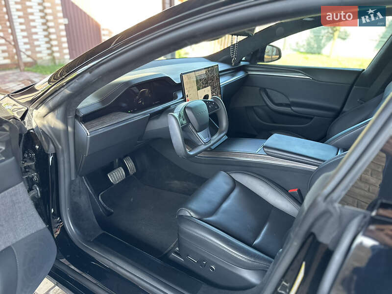 Лифтбек Tesla Model S 2022 в Киеве