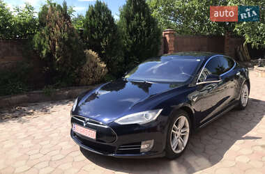 Лифтбек Tesla Model S 2013 в 