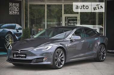 Ліфтбек Tesla Model S 2018 в Харкові