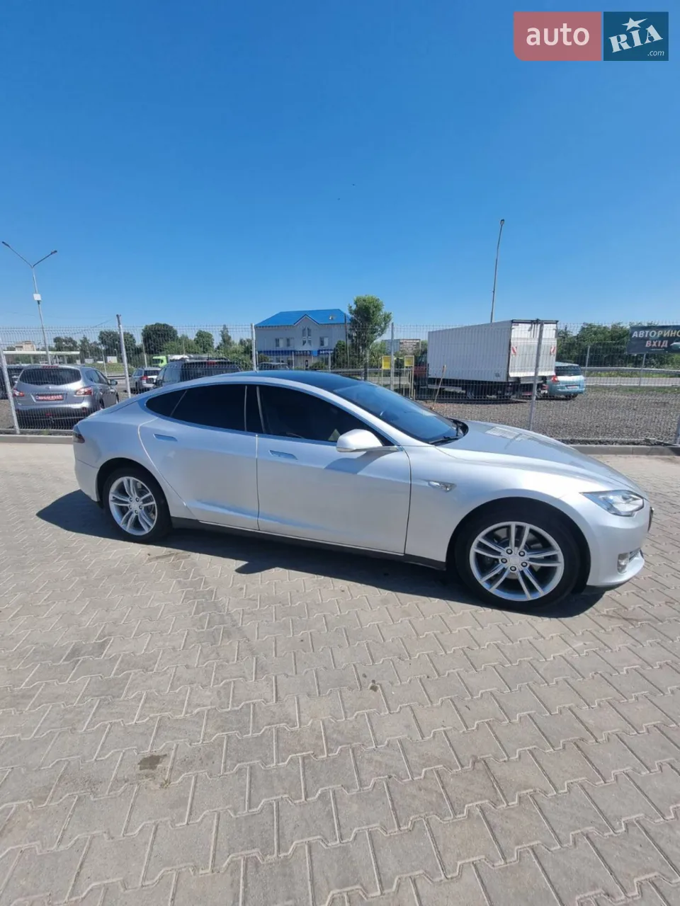 2013 Tesla Model S - мініатюра 15