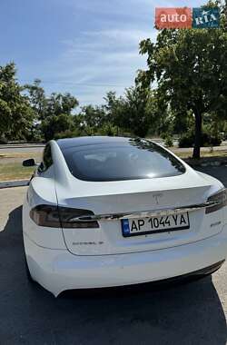 Ліфтбек Tesla Model S 2017 в Запоріжжі