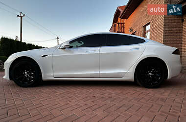 Ліфтбек Tesla Model S 2018 в 