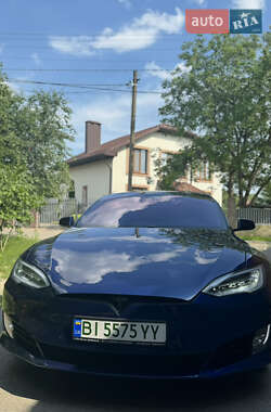 Лифтбек Tesla Model S 2018 в Полтаве