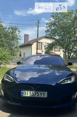 Ліфтбек Tesla Model S 2018 в Полтаві