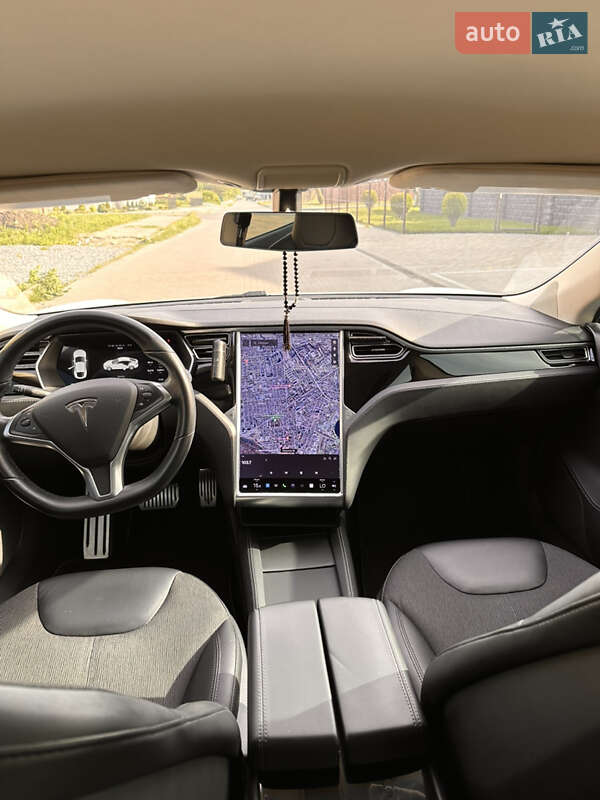 Лифтбек Tesla Model S 2014 в Ровно фото 18 Лифтбек Tesla Model S 2014 в Ровно
