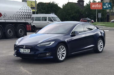 Ліфтбек Tesla Model S 2017 в Києві