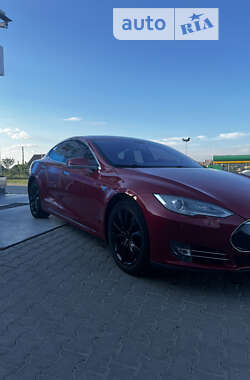 Лифтбек Tesla Model S 2014 в Каменец-Подольском