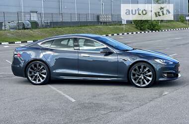 TESLA MODEL S 2018