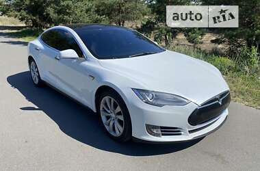 Ліфтбек Tesla Model S 2014 в Києві