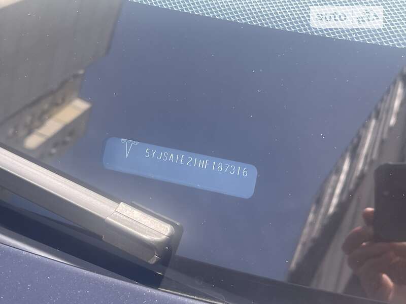 Ліфтбек Tesla Model S 2017 в Києві