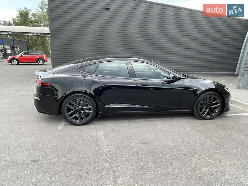 Ліфтбек Tesla Model S 2022 в Дніпрі