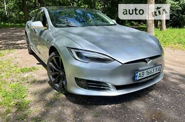 Ліфтбек Tesla Model S 2016 в Вінниці