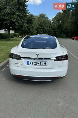 Хэтчбек Tesla Model S 2013 в 