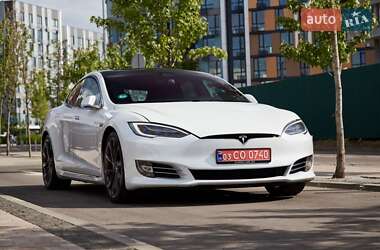 Лифтбек Tesla Model S 2020 в Киеве