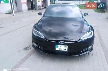 Лифтбек Tesla Model S 2018 в 