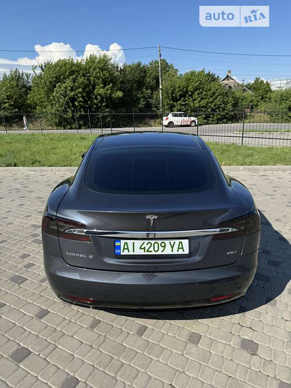 Лифтбек Tesla Model S 2016 в Белой Церкви