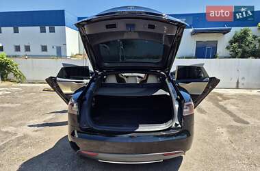 Лифтбек Tesla Model S 2014 в Николаеве