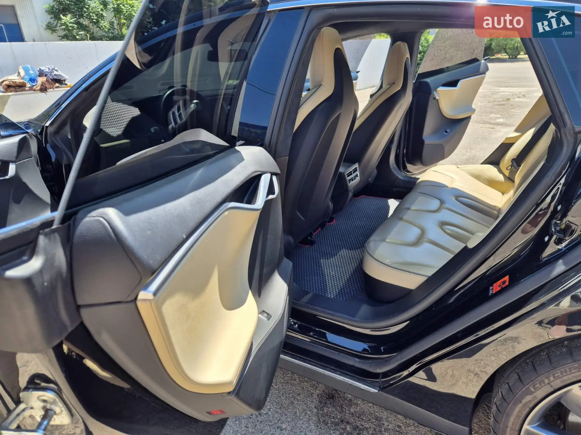 2014 Tesla Model S - мініатюра 14