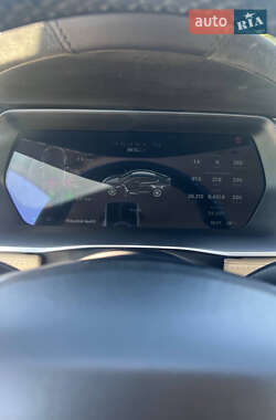 Ліфтбек Tesla Model S 2016 в 