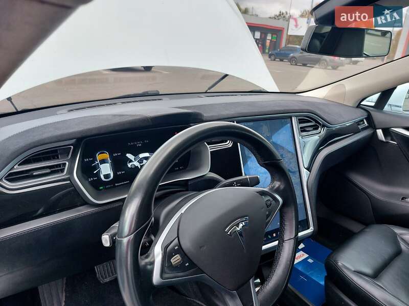 Ліфтбек Tesla Model S 2015 в Харкові