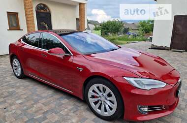 Ліфтбек Tesla Model S 2018 в Ковелі