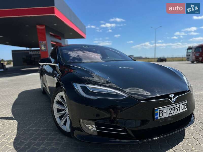 Tesla Model S 2017