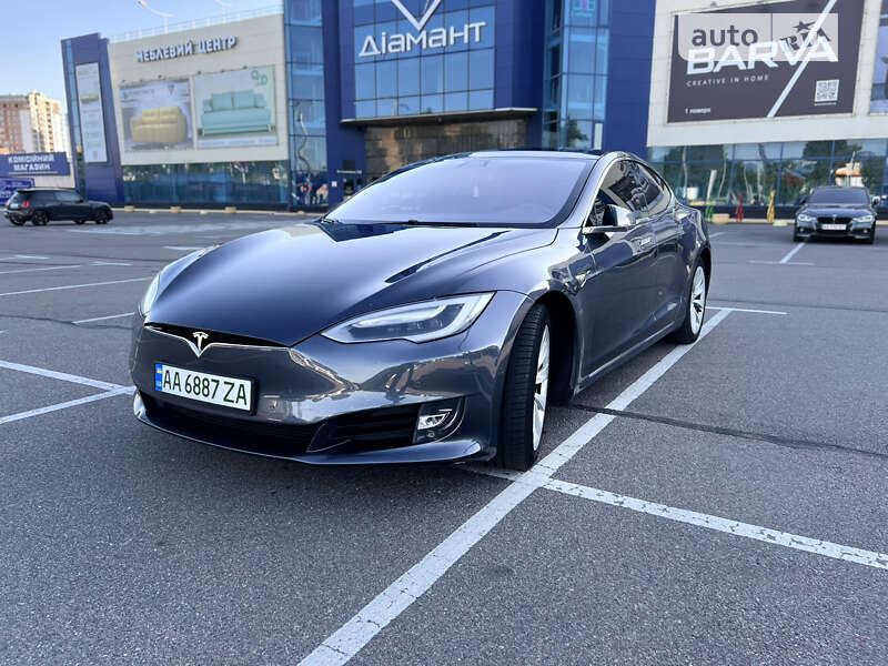 Лифтбек Tesla Model S 2016 в Киеве фото 2 Лифтбек Tesla Model S 2016 в Киеве