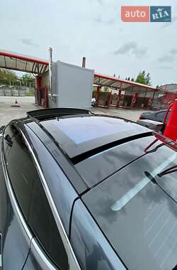 Лифтбек Tesla Model S 2015 в 
