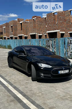 Лифтбек Tesla Model S 2014 в Ровно