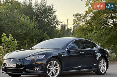 Лифтбек Tesla Model S 2014 в 