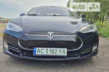 Лифтбек Tesla Model S 2013 в Луцке