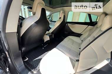 Лифтбек Tesla Model S 2017 в 