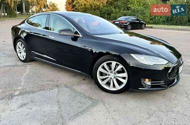 Ліфтбек Tesla Model S 2015 в Житомирі